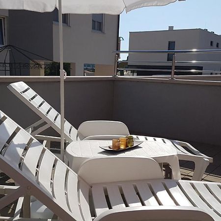 Apartment Orange Brist 普拉 外观 照片
