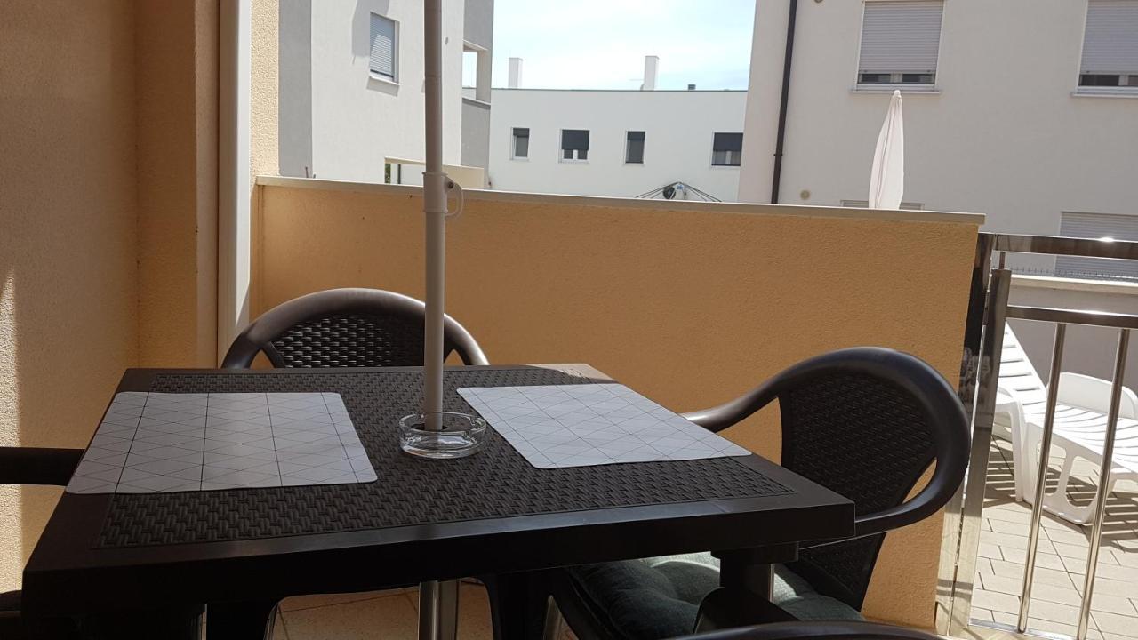 Apartment Orange Brist 普拉 外观 照片
