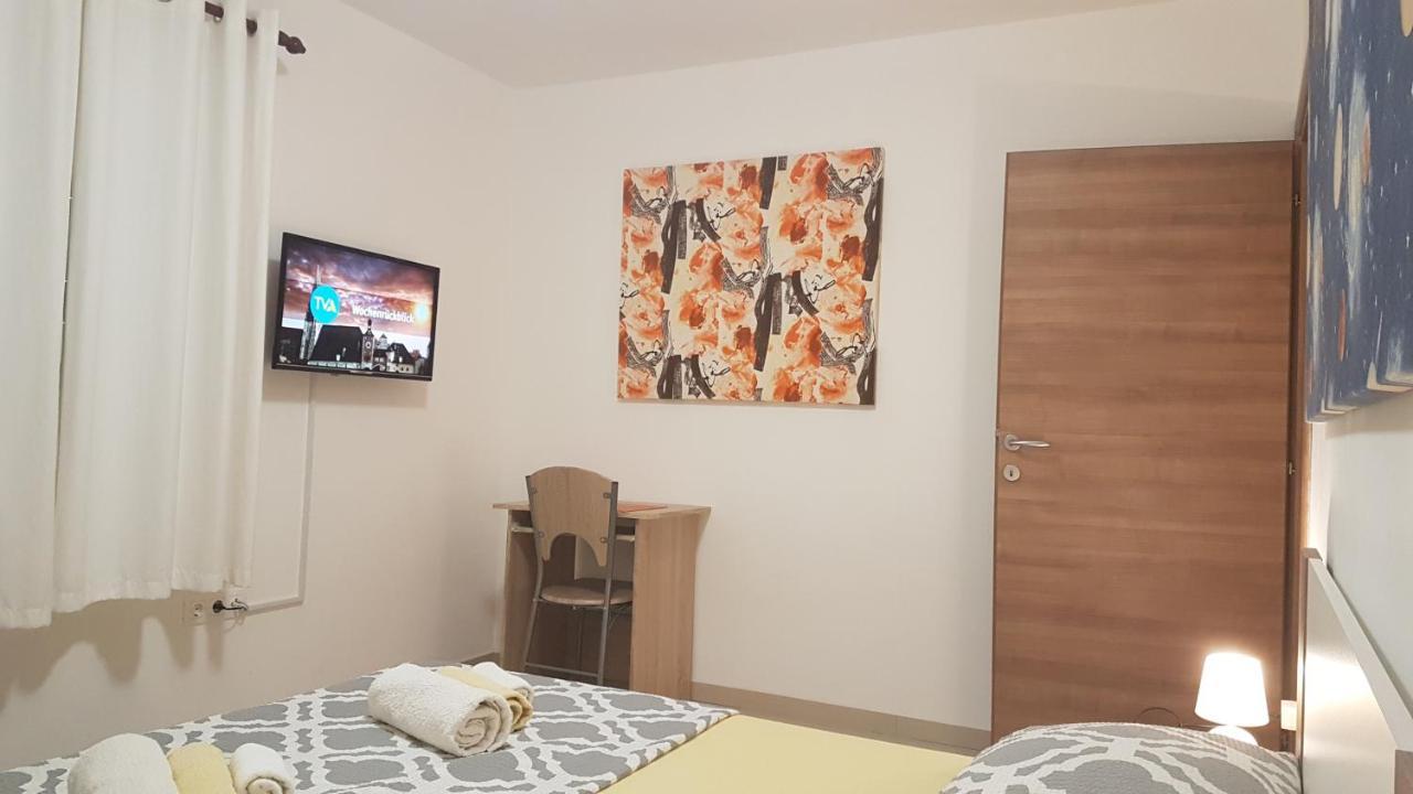 Apartment Orange Brist 普拉 外观 照片