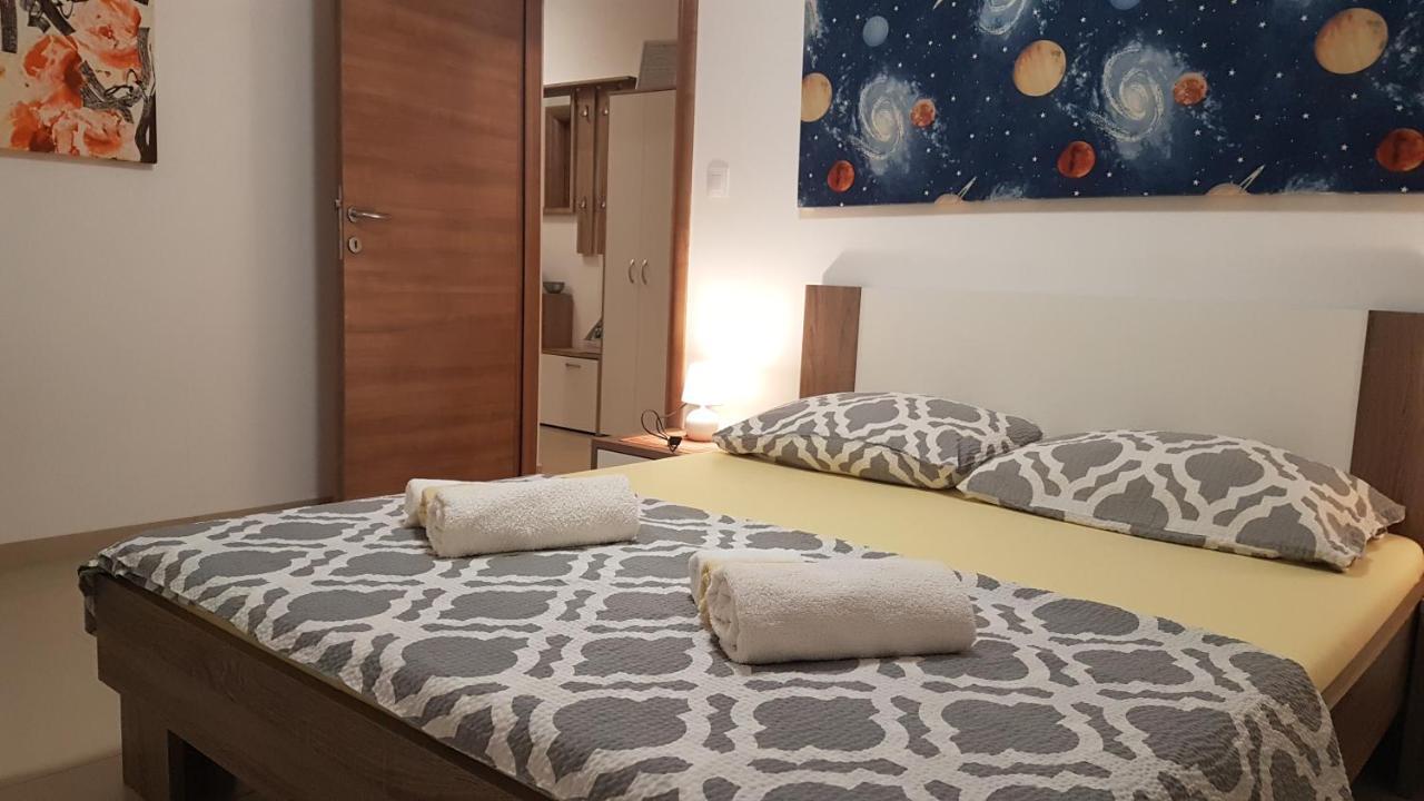 Apartment Orange Brist 普拉 外观 照片