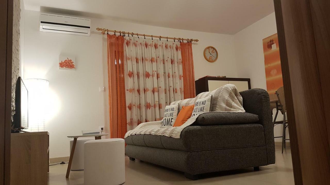 Apartment Orange Brist 普拉 外观 照片