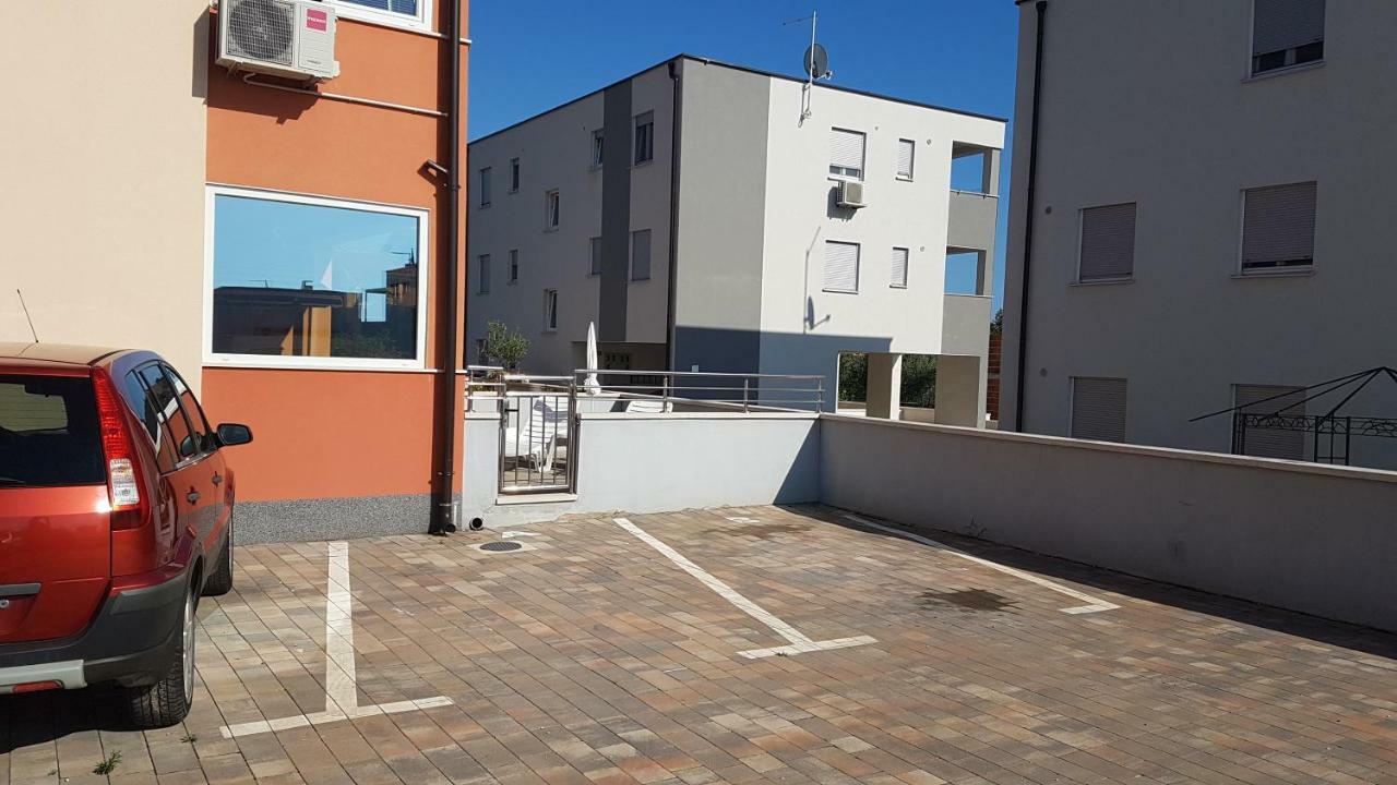 Apartment Orange Brist 普拉 外观 照片