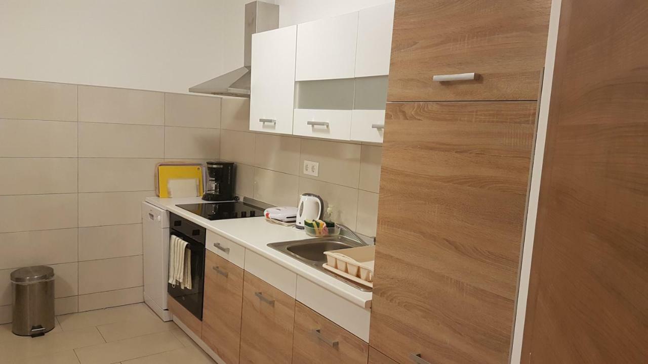 Apartment Orange Brist 普拉 外观 照片